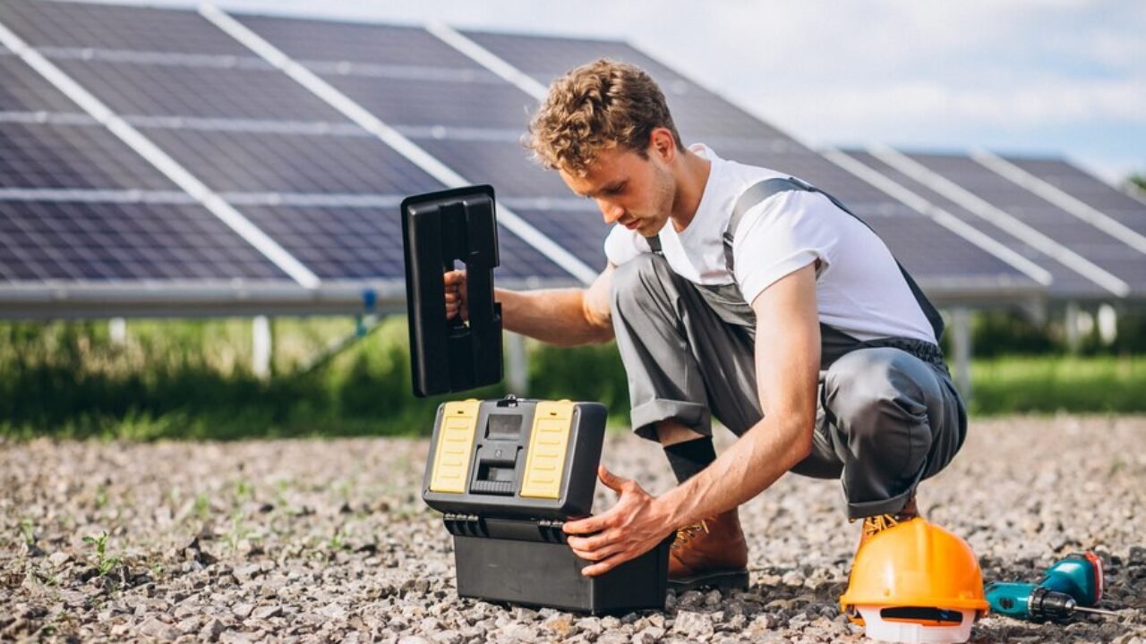 Solar Panel Maintenance